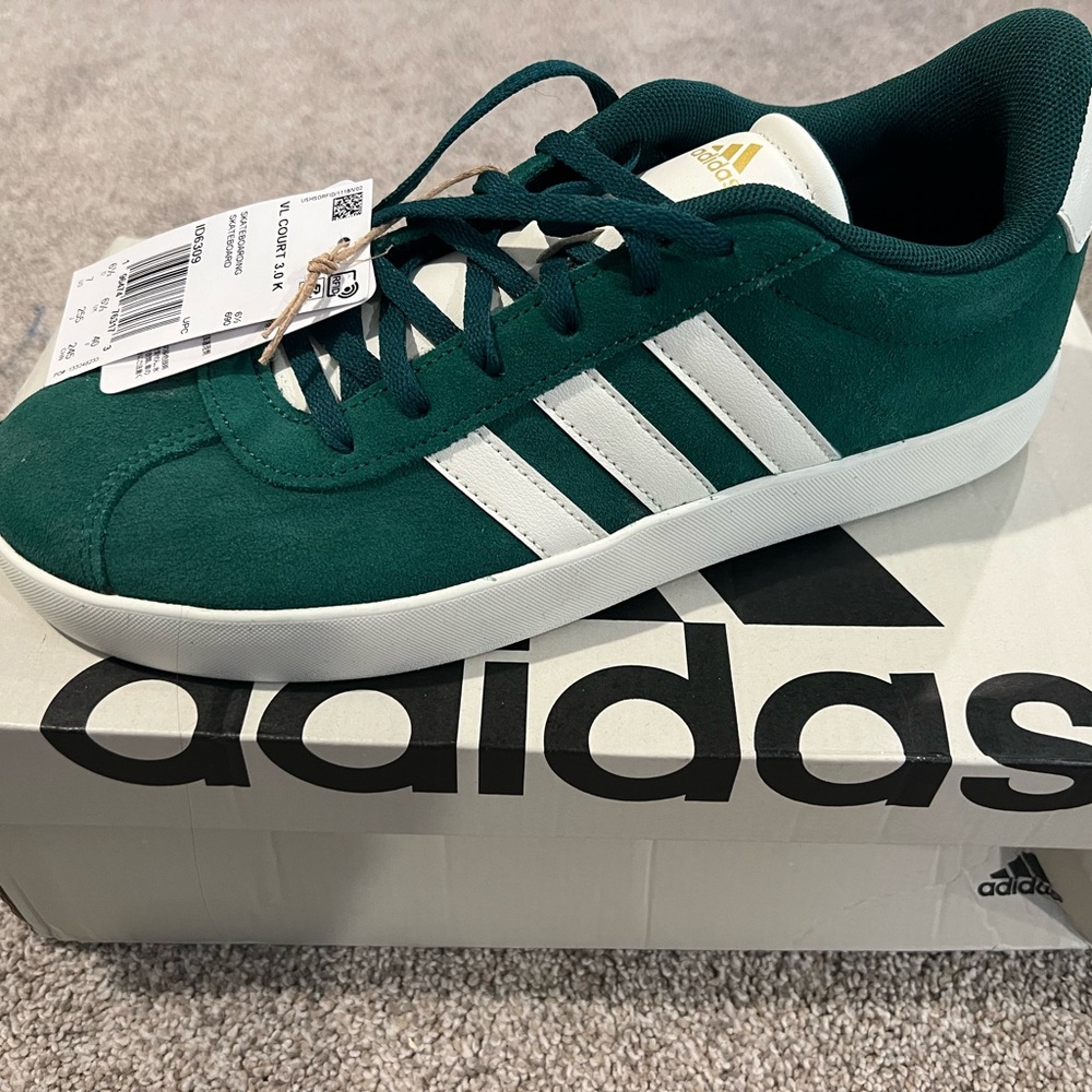 NWT Adidas VL Court Shoes W Sz 8 / M Sz 7